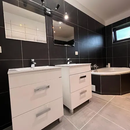 U Kralicku Semesterbostad Vlcice